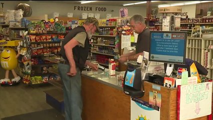 Grocery Store Stays Open as Wildfire Forces Community to Evacuate