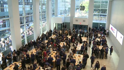 Apple atinge US$ 1 trilhão na Bolsa