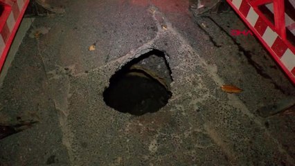 İstanbul Beşiktaş'ta Bir Yol Çökmesi Daha