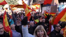 Miles de catalanes claman 'Terrasa Por la Unidad' en las calles del centro de la ciudad