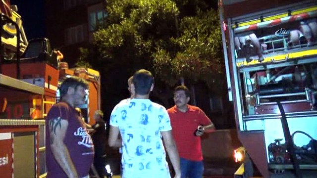 Aydın’da yangın paniği... Binanın 2. Katında çıkan yangın, diğer katlara sıçramadan söndürüldü