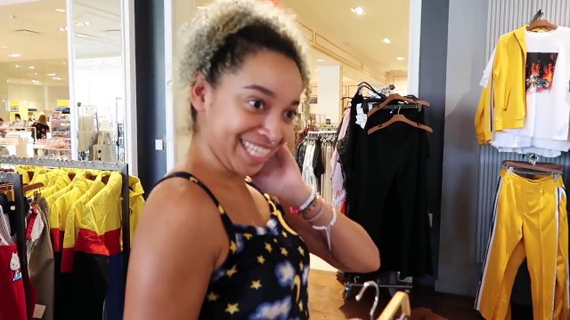 YOUNGER SISTER BUYS MY OUTFITS! (Shopping Challenge)