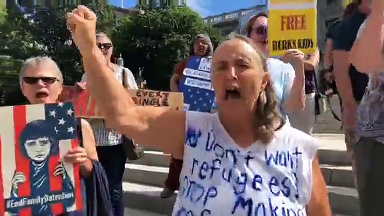 NOW: These grannies are caravanning from NYC to the border to protest the cruel and inhumane treatment of immigrant children. Second stop: the state Capitol in