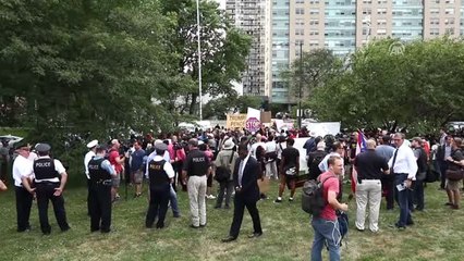 Chicago'da Artan Şiddet Olayları Protesto Edildi