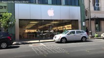 Apple Breaks Record, Hits $1 Trillion
