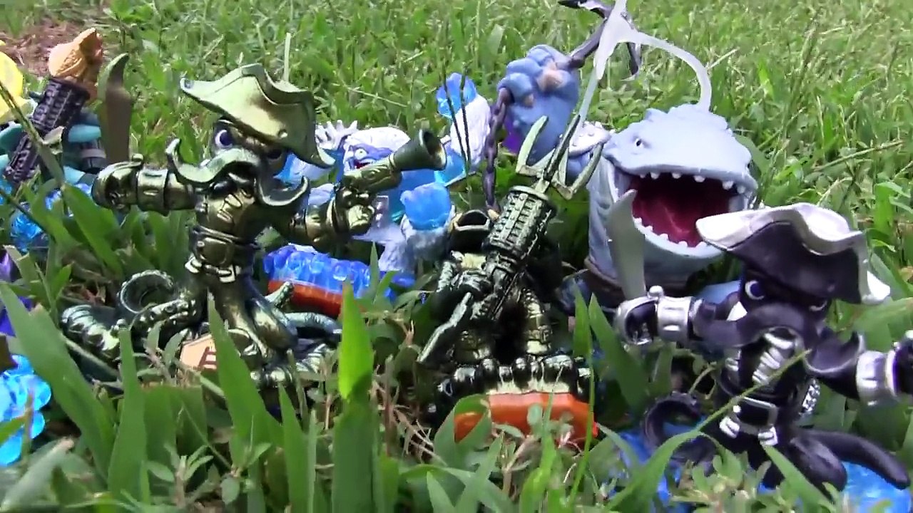 SKYLANDER BOY and GIRL take the ICE BUCKET CHALLENGE! w/ Lightcore ...