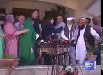 Molana abdul ghafoor khaideri got angry over APC to insist for talking with madia watch