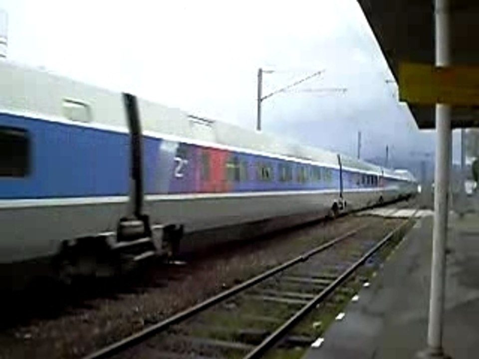 TGV Est en gare d'Arches