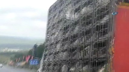 Kamyonette Taşınan Hindilerin Zorlu Yolculuğu Kamerada