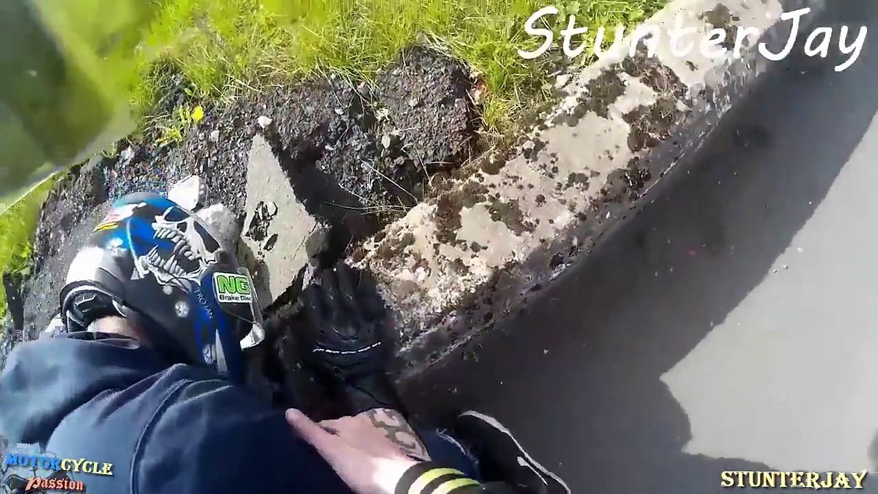 MOTORCYCLE CRASHES & FAILS -- ANGRY PEOPLE vs.  BIKERS _ ROAD RAGE _ BAD DRIVER