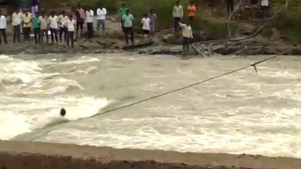 ಬೆಳಗಾವಿಯಲ್ಲಿ ಸೈಕಲ್ ಸಮೇತ ನದಿಗೆ ಬಿದ್ದ ಬಾಲಕ  | Oneindia Kannada