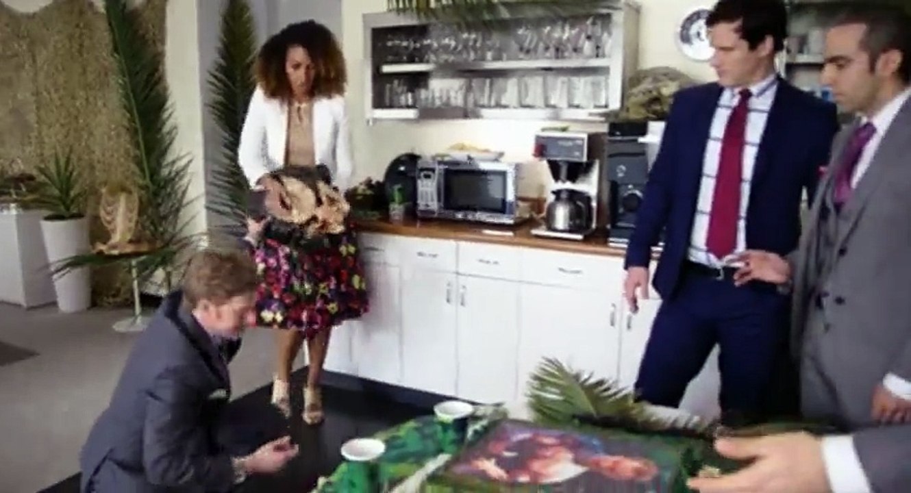 Bajillion Dollar Properties S02  E07 Predator Party