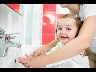 عادات صحية يجب أن تعلّميها لطفلكِ