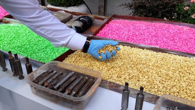 Narkotik Şube Lüks Villaya Uyuşturucu Baskını Yaptı, Yüzbinlerce Uyuşturucu Ele Geçirildi