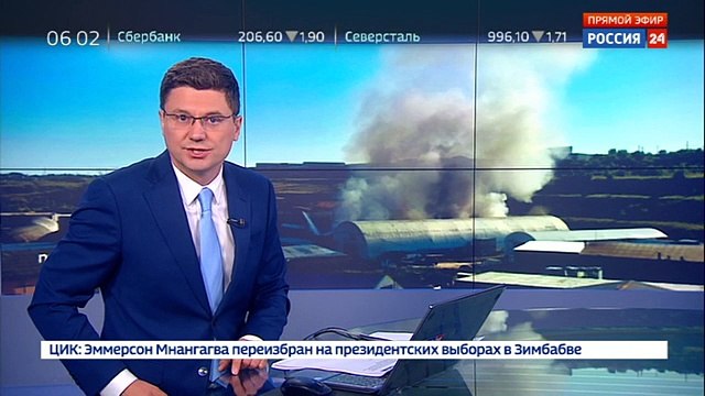 В Красноярске горят склады на площади 1 тысяча квадратных метров