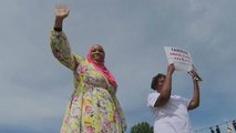فيديو: أم لسبعة أولاد تخوض حملة انتخابية كي تصبح أول مسلمة في الكونغرس الأميركي