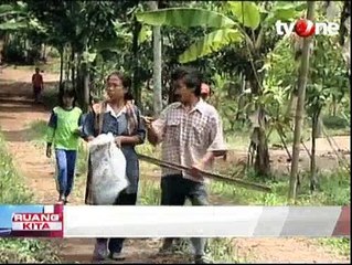 Perjuangan Hidup Seorang Penjual Abu Gosok