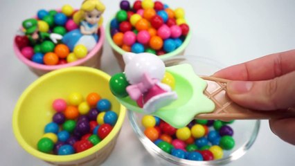 Colors Bubble Gum Surprise Toys Sponge Bob Hello Kitty Monster University Supermario Onepi