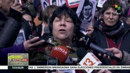 Download Video: Cientos de chilenos rechazan liberación de exagentes de la dictadura