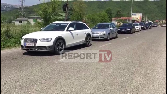Report TV - Radhë të gjata në pikën kufitare të Muriqanit, udhëtarët mbi 3 orë pritje