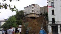 Beyoğlu Belediyesi'nden Sütlüce'de Çöken Bina İlgili Açıklama