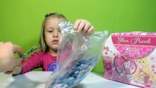 Барби собираем пазлы картинка с блестками Barbie collect puzzles the picture with sequins
