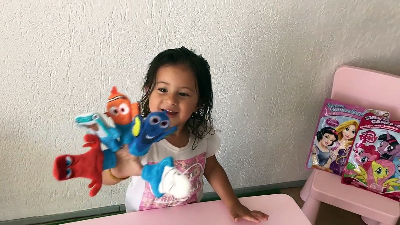 Daddy Finger, Daddy Finger Where are you? Finger Family Song | Finding Dory, Nemo