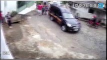 Caixão cai de carro em movimento em Colatina