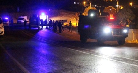 Hakkari'de Polis Aracına Hain Saldırı: 1'i Ağır, 8 Yaralı