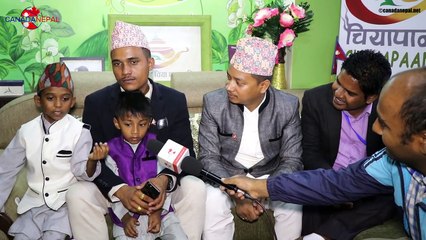 प्रधानमन्त्री केपी ओलीलाई अशोकले यसरी सुनाए आफ्नो गीत | PM KP Oli meets Ashok Darji