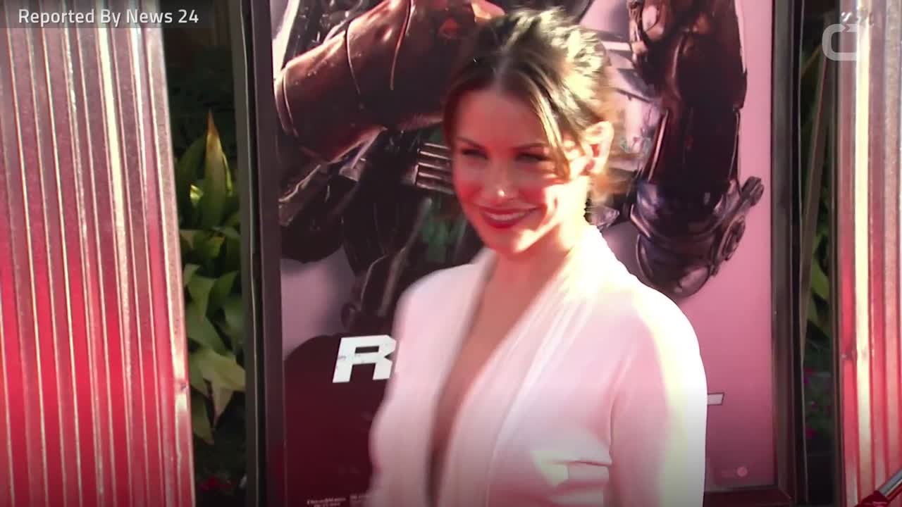 Evangeline Lilly On Being "Cornered" Into Semi-Nude Scene On 'Lost'