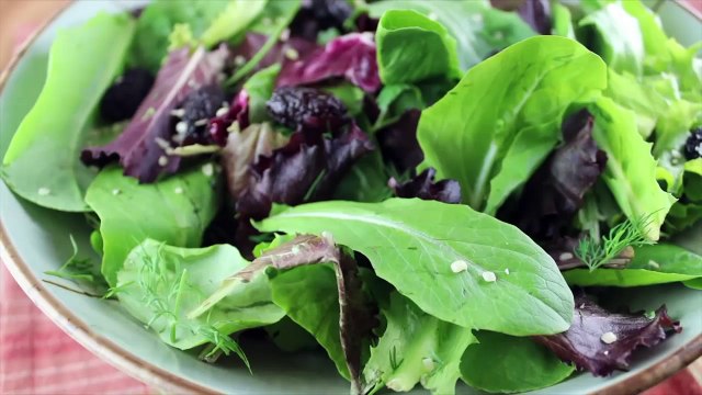 Những dấu hiệu cho thấy bạn cần bổ sung rau xanh vào chế độ ăn hằng ngày