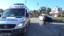 Kastamonu'da İki Otomobil Çarpıştı: 1 Ölü, 10 Yaralı