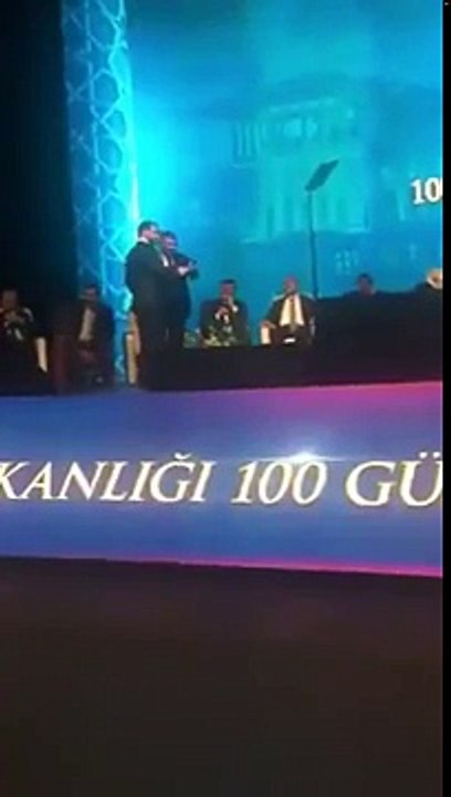 Anasayfa Web TV  Süleyman Soylu ile Berat Albayrak düşman çatlattı  Beğen Tweet Paylaş Puan: 0 Videoyu Genişlet Süleyman Soylu ile Berat Albayrak düşman çatlattı