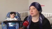 İzmir Annesinin Tedavi Parası İçin Sarma Sarıp Sattığı Ayberk'in Ameliyatı Gerçekleşti