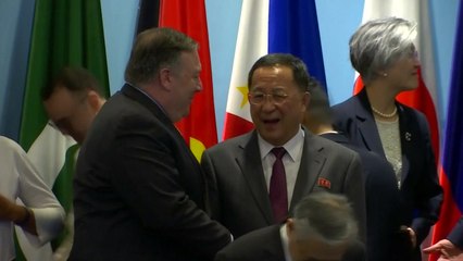 ARF 싱가포르서 개막...북미, 악수로 인사 / YTN