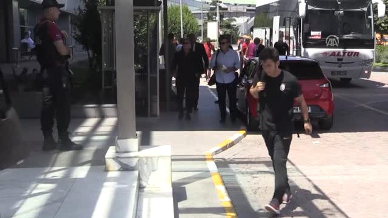 Galatasaray Kafilesi Konya'ya Gitti