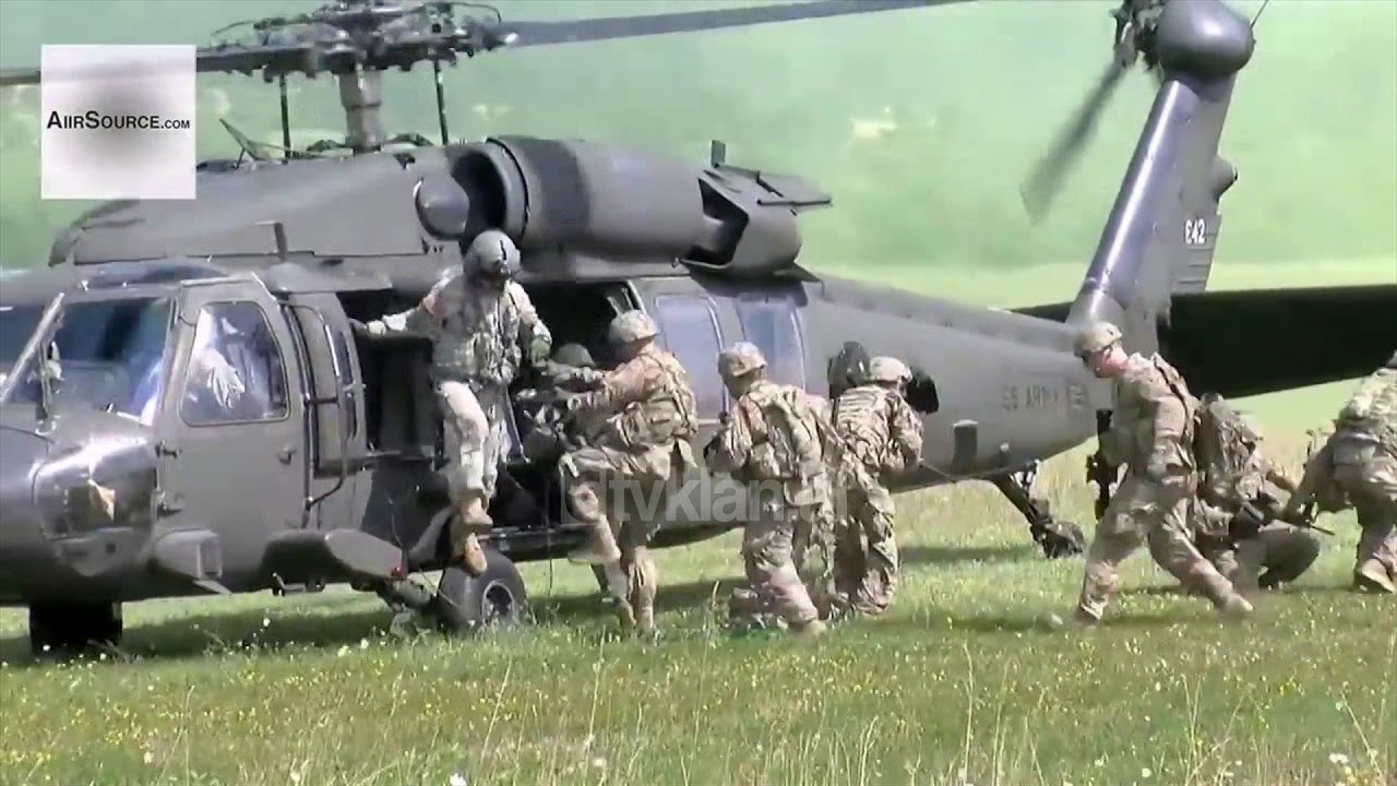 Aeroporti i Kuçoves, baze ajrore e NATO-s