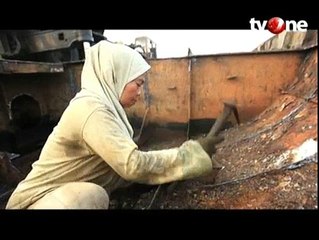 Perjuangan Seorang Pencari Besi Karat