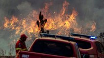 Portuguese firefighters evacuate villages in the Algarve