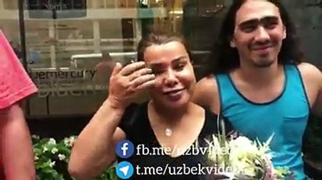 Юлдуз Усманова: Нужно учиться радоваться жизни, а не...тфу...ковырять всех подряд Народная артистка Узбекистана Юлдуз Усманова ответила всем, кто раскритиков