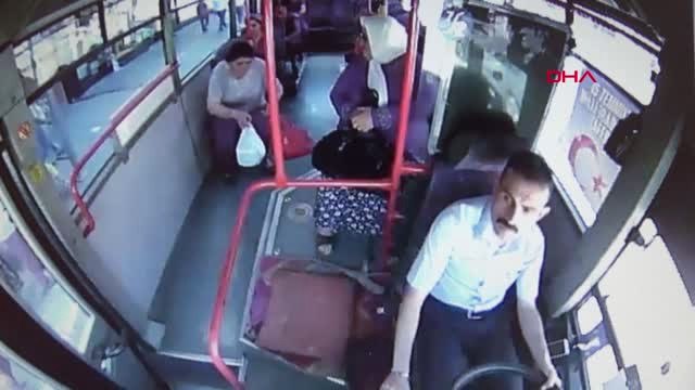 Erzincan Kahraman Otobüs Şoförü Önce İlk Müdahaleyi Yaptı, Sonra Hastaneye Yetiştirdi