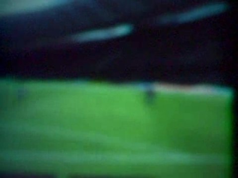 Drogba magnifique transversale rentrante mauvaise qualitée