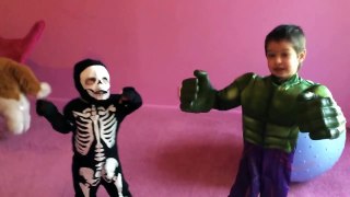 Skeleton and Hulk video kids playing and the changing costumes