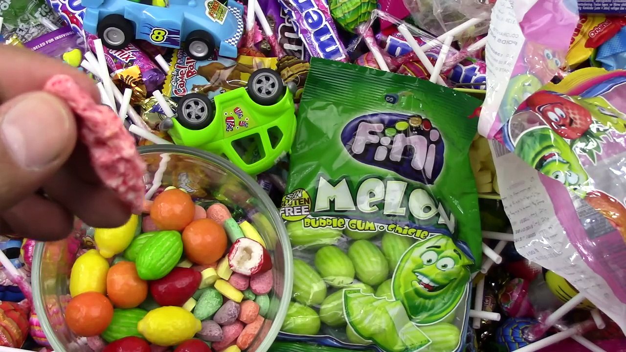 Driving in My Car Nursery Rhyme A lot of Candy for children Learn Colors