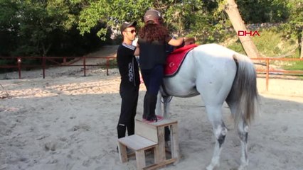 Burdur'da Profesyonel Binicilik Eğitimi Hd