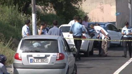 Üsküdar'da Bir Genç Aracının İçerisinde Ölü Bulundu