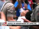 Satpol PP Tertibkan 50 PKL Tanah Abang