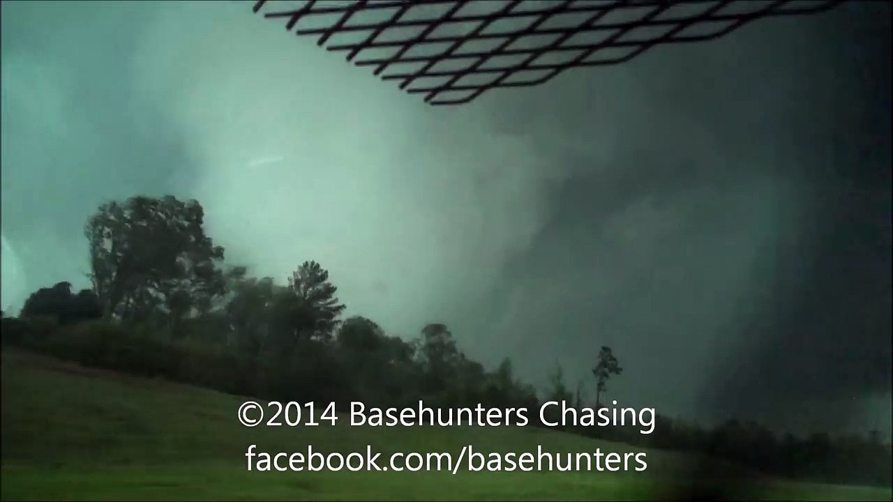 April 28, new Large Louisville, Mississippi Tornado Dashcam