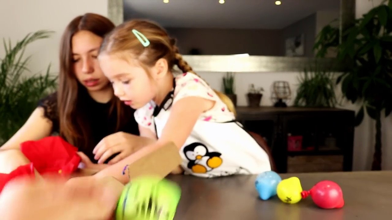 CRUNCHY BALLONS SLIME ! On essaye un second kit de slime concocté par JustJonathan ! Crash Test !